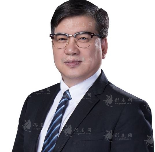 成都高新后美整形隆胸價格表:薛瑞極速動感豐胸收費60,000元起 成都高新后美整形隆胸價格表:薛瑞極速動感豐胸收費60,000元起