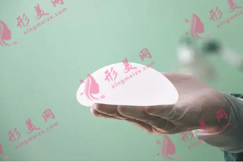 假體隆胸多少錢？做假體隆胸需要注意什么?