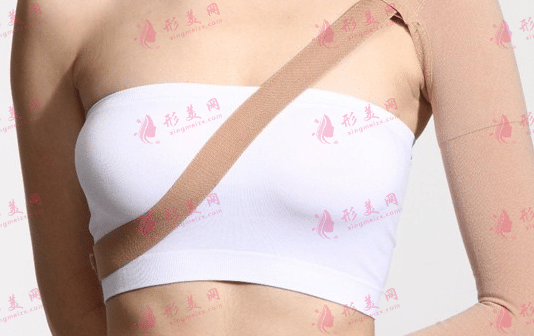 乳房下垂 乳房下垂