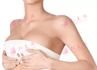 隆胸 隆胸
