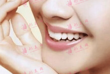 墊下巴