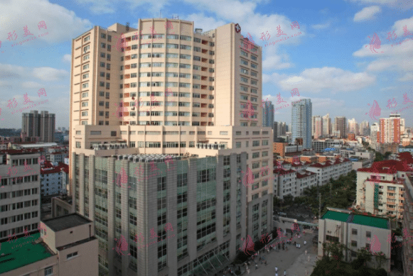 上海第九人民醫(yī)院隆胸價(jià)格（多少錢），附上胸部整形價(jià)格表