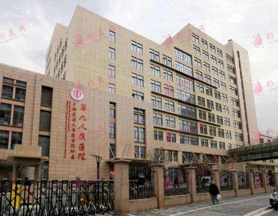 2022上海第九醫(yī)院隆胸專家排名公布！以下五位&實(shí)力不相上下！