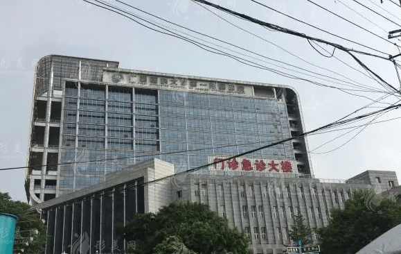 廣西醫(yī)科大學(xué)口腔醫(yī)院正頜手術(shù)多少錢？哪位醫(yī)生技術(shù)好？