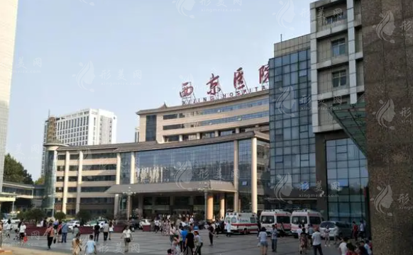 西京醫(yī)院埋線雙眼皮怎么樣？實力醫(yī)生坐診介紹、收費表分享