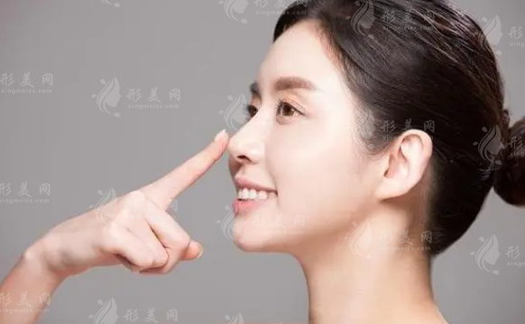 鼻孔大鼻翼寬怎么辦？什么方法能有解決鼻孔大鼻翼寬？