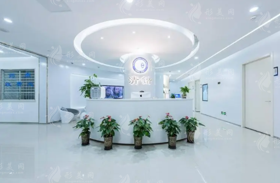李保鍇在哪里坐診？怎么預(yù)約?坐診醫(yī)院+隆鼻價(jià)格收費(fèi)表