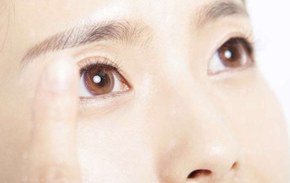 去眼袋手術(shù)過程及費(fèi)用分析