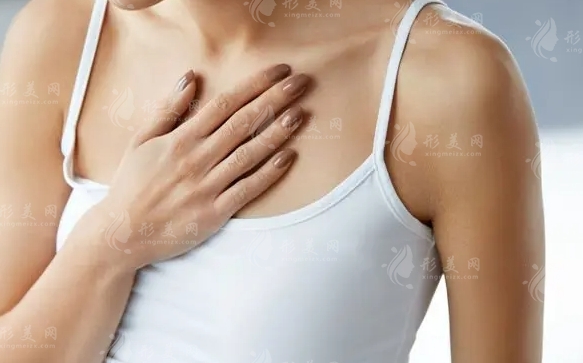 巨乳縮小手術(shù)：了解其后遺癥與優(yōu)劣勢