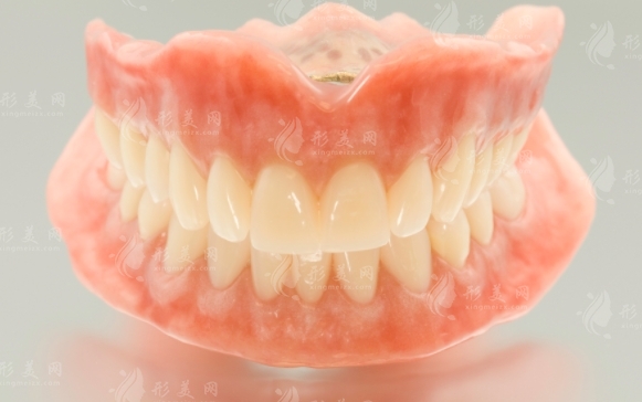 全瓷牙與烤瓷牙：哪個(gè)好？