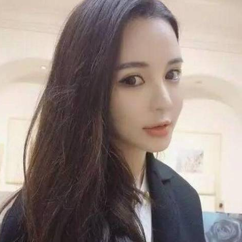 重慶女子花百萬整成anglababy  網(wǎng)友驚呼：太像了！