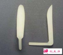 做假體隆鼻會(huì)有不適反應(yīng)嗎？