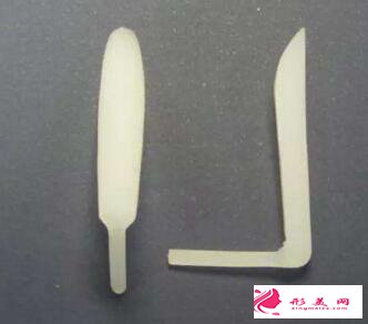 做假體隆鼻會有不適反應(yīng)嗎