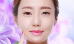 法令紋自體脂肪填充能保持多久？
