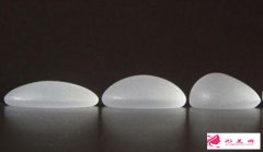 隆胸假體取出有危害嗎？