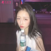 北京整形醫(yī)院做完膨體隆鼻和自體軟骨隆鼻后，鼻子挺了很多