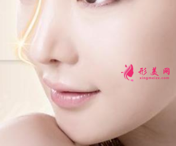 做了假體隆鼻側(cè)睡會(huì)移位嗎