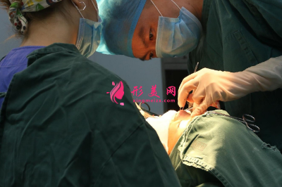 深圳江南春天李剛隆鼻技術(shù)