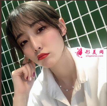 隆鼻