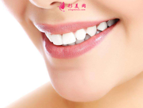 假體墊下巴會(huì)有什么風(fēng)險(xiǎn)嗎