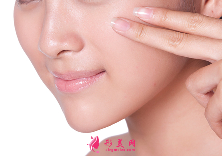 自體脂肪填充臉部大約需要多少錢(qián)