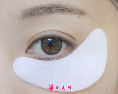 祛眼袋手術(shù)大概多少錢呢