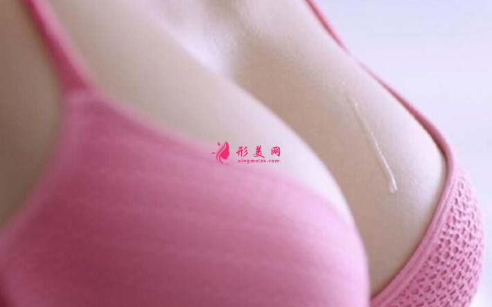 假體隆胸后摸起來(lái)會(huì)有異物感嗎