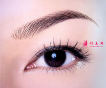 開眼角出現(xiàn)明顯疤痕的原因是什么？