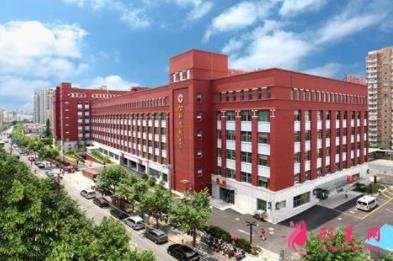 上海公立醫(yī)院口腔科排名前四名單公示！2021種植牙（整牙）價格在線查詢