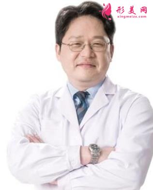 重慶鼻綜合專家名單公布！坐診醫(yī)院、收費價格表一一了解