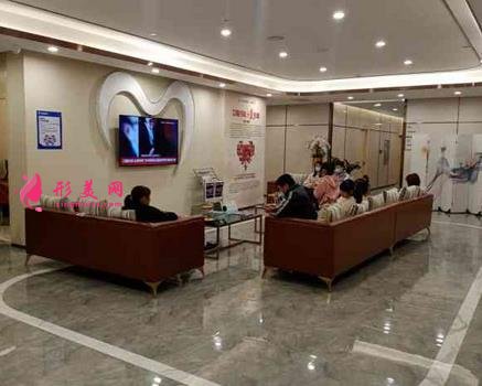 佛山口腔醫(yī)院排行前四名公布！看壹加壹、登特、春芽等熱門(mén)牙科價(jià)格表介紹
